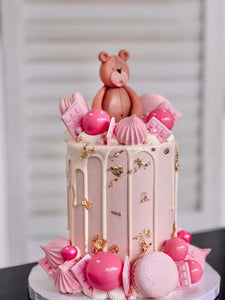 Teddy Bear & Drip Cake