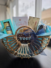 Load image into Gallery viewer, Rakhri Sweet Basket
