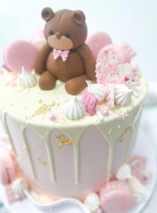 Teddy Bear & Drip Cake