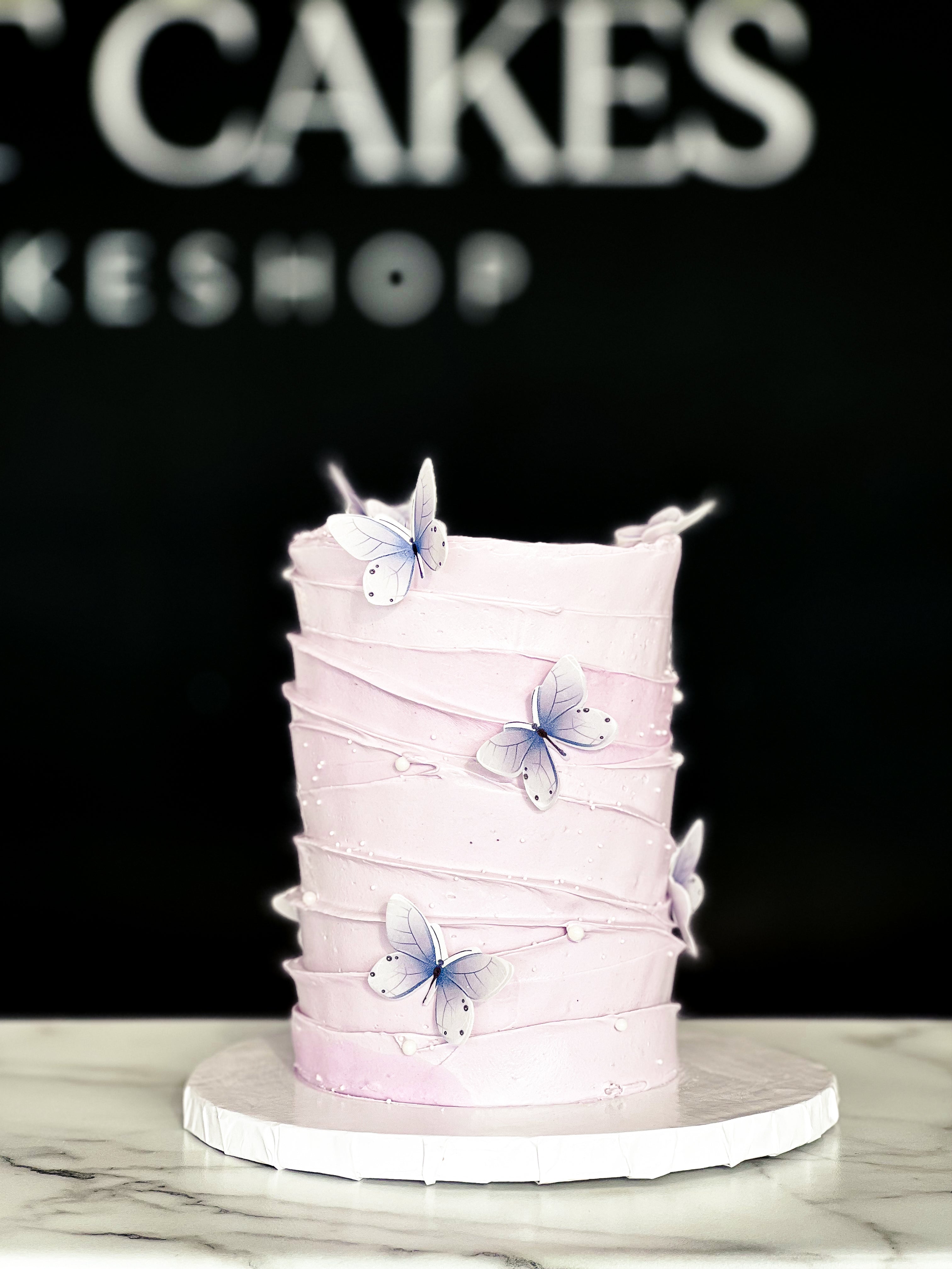 Học cách cake decorating ombre để tạo hiệu ứng gradient trên bánh